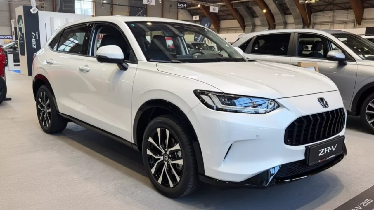 Honda ZR-V 2025 Launched – Sporty Design, Strong Engine & Smart Tech