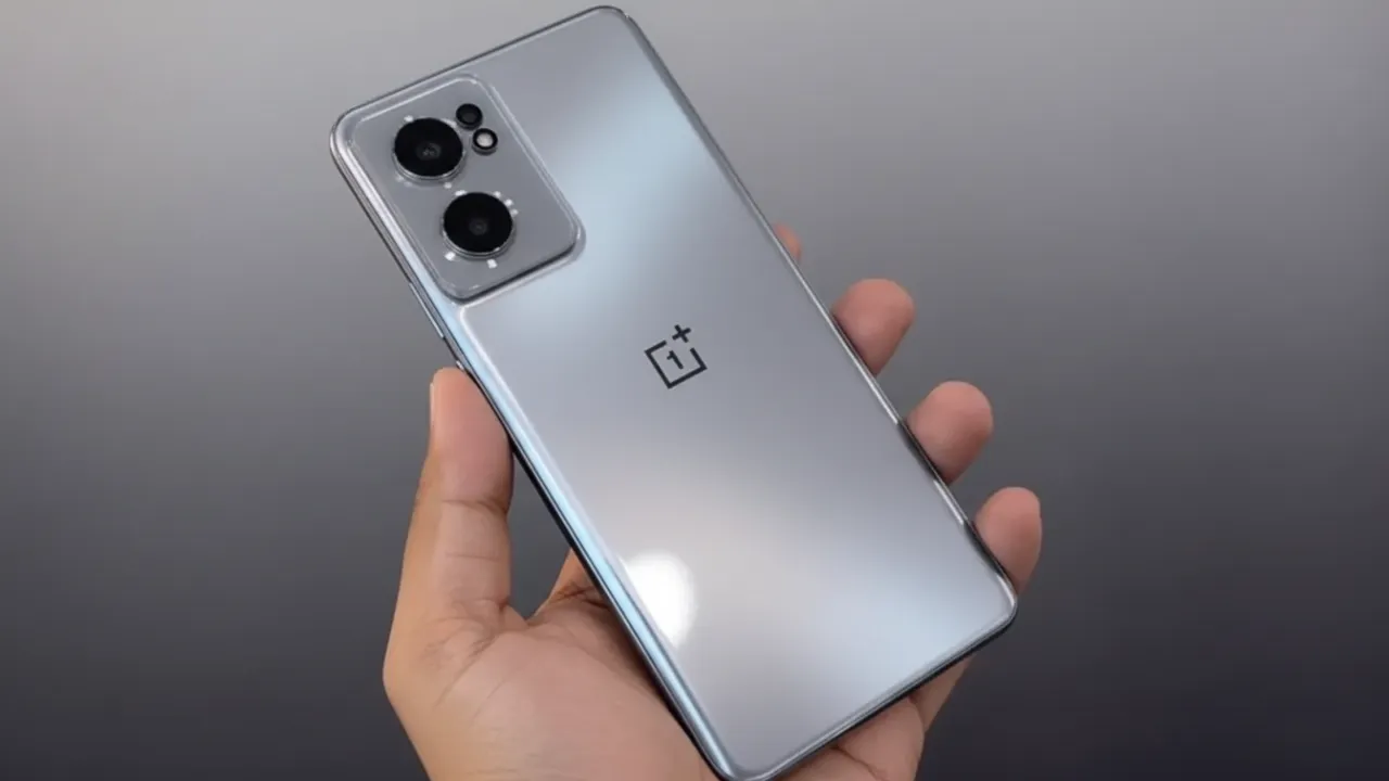 OnePlus Nord 2T Pro 5G with 200MP Camera and Curved Display