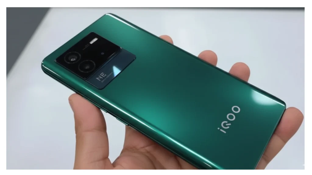 iQOO Neo 6 5G showing AMOLED display and gaming performance